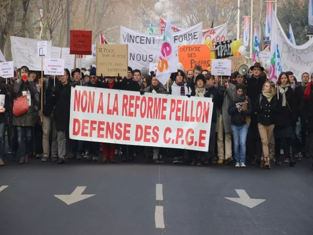 Classes "prépa" : 1000 personnes manifestent à Lyon