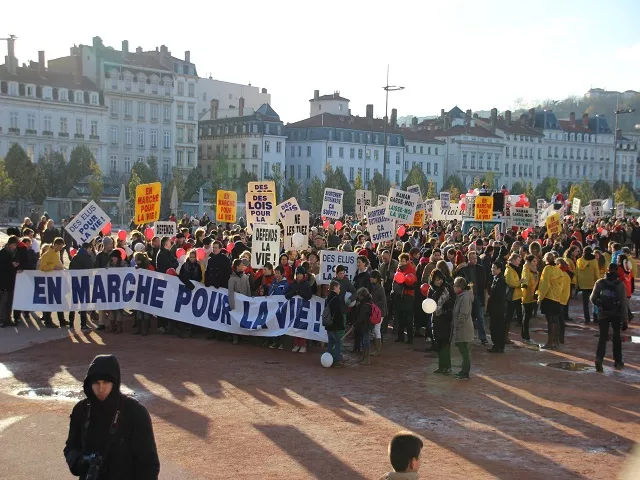 1700 personnes réunies lors de la Marche pour la Vie de Lyon
