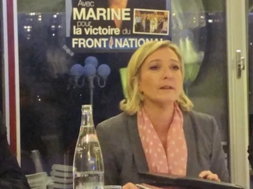 Immunité parlementaire levée : le parquet de Lyon pourra entendre Marine Le Pen