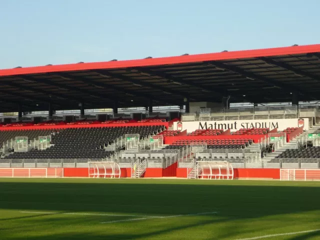 Vénissieux : des recruteurs et une dizaine d'entreprises réunis au Matmut Stadium ce mercredi