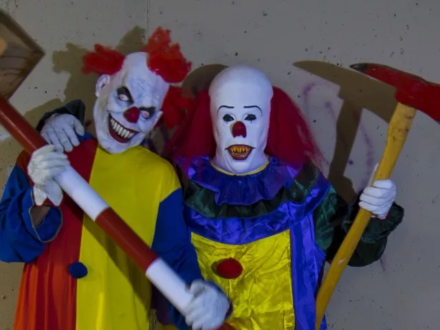 Se déguiser en clown pour Halloween ? "La vraie mode, ce sont les personnages de séries TV"