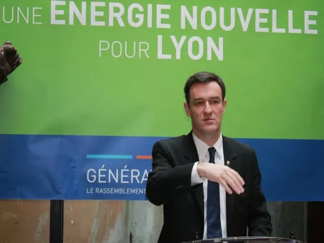 Municipales à Lyon : "Collomb décrédibilise la classe politique" selon Havard