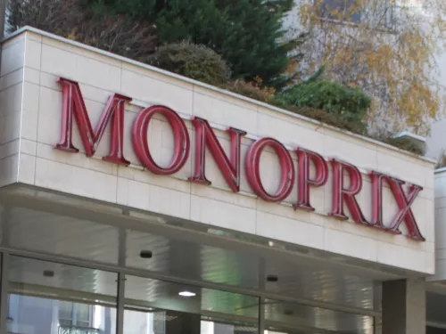 Lyon : certains magasins Monoprix sommés de fermer à 21h