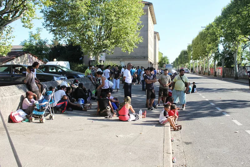 Lyon : une manifestation pour réclamer "un toit et des papiers pour tous"