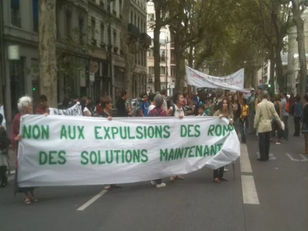 Lyon : intervention de la police lors de la manifestation de soutien aux Roms