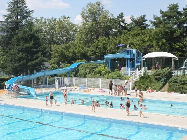 Lyon : la piscine de la Duchère ciblée par un incendie criminel