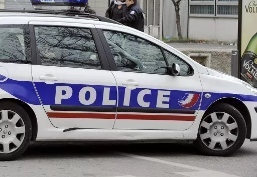 Un Villeurbannais mord un policier