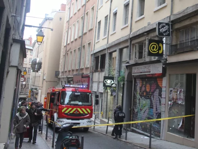 Lyon : un feu de poubelles d'origine criminelle fait plusieurs blessés légers