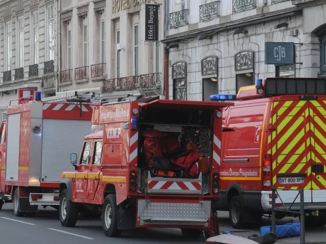 Lyon : un homme dans un état critique après une chute de deux étages
