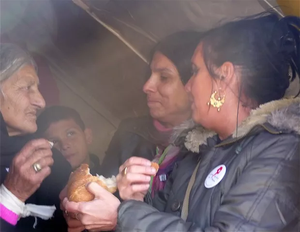 Attaque contre des Roms dans le Rhône: la LDH dénonce leur stigmatisation et accuse Sarkozy