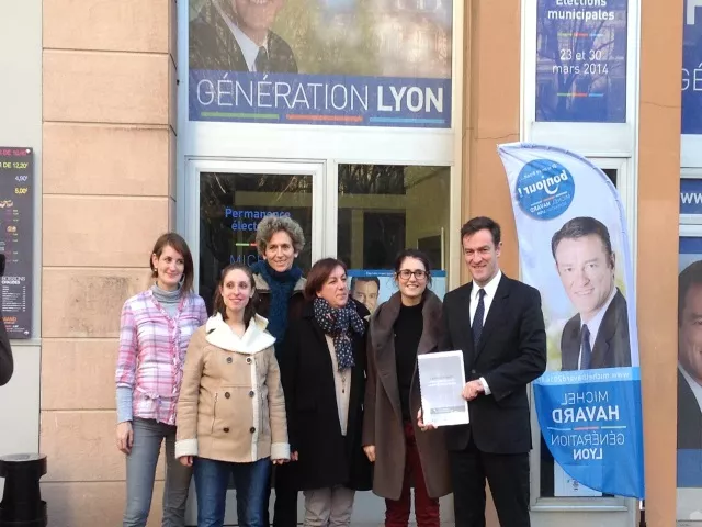 Municipales à Lyon : Michel Havard reçoit une délégation de sages-femmes