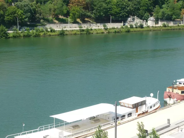 Un nouveau bateau pour la brigade fluviale de Lyon