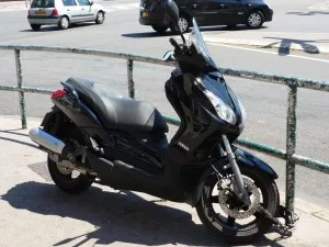 Rhône : ils roulaient sur l'A6 en scooter