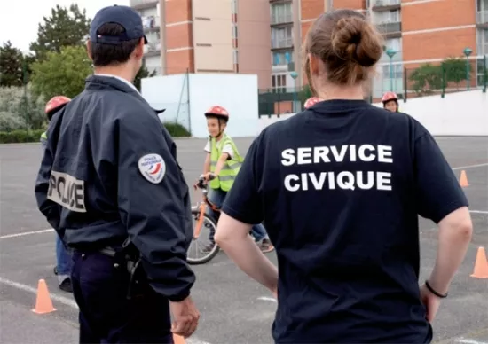 Rhône : 2500 jeunes engagés dans le service civique en 2014