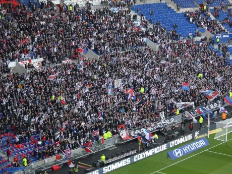 Sept supporters interpellés en marge de Lyon-Everton