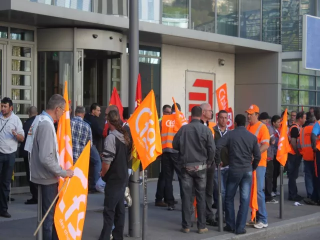 Les salariés d’Eiffage manifestent à Lyon