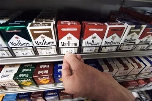 Les paquets de cigarettes bientôt camouflés par des messages d’avertissements ?
