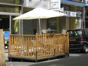 Terrasses à Lyon : un millier de places de stationnement en moins
