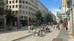 Tourisme à Lyon : les soutiens de Jean-Michel Aulas dénoncent une "chute historique" derrière l’optimisme affiché par la Métropole Tourisme à Lyon : les soutiens de Jean-Michel Aulas dénoncent une "chute historique" derrière l’optimisme affiché par la Métropole