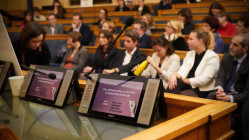 Éducation à la sexualité : une séance pas comme les autres organisée à l’Assemblée nationale par une députée du Rhône