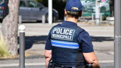 Villeurbanne : elle refuse de quitter son Airbnb et crache sur les policiers