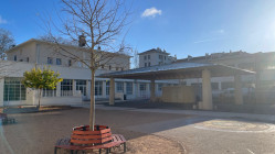 Lyon : le groupe scolaire La Sauvag&egrave;re, embl&egrave;me du mandat de Gr&eacute;gory Doucet, r&eacute;nov&eacute; pour faire face aux &eacute;pisodes de chaleur et de froid