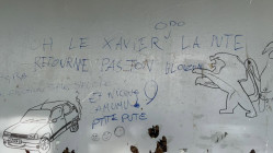 "Tu passeras pas les &eacute;lections sale salope" : des tags injuriant le maire de Grigny-sur-Rh&ocirc;ne d&eacute;couverts, Xavier Odo porte plainte