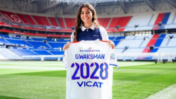 A 16 ans, l'un des grands espoirs du football mondial rejoint OL Lyonnes