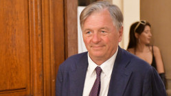 Le d&eacute;put&eacute; du Rh&ocirc;ne Cyrille Isaac-Sibille soutient une loi pour rendre le Nutri-Score obligatoire