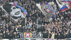 Les supporters de l'OL interdits de d&eacute;placement pour le match face au PSG en raison d'un "contentieux historique"