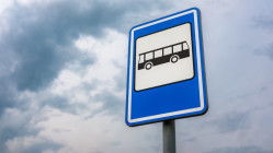 Taponas : des excr&eacute;ments humains retrouv&eacute;s dans un abribus scolaire, la mairie pousse un coup de gueule