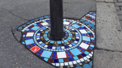 Qui est Ememem, le myst&eacute;rieux "raccommodeur de trottoirs" lyonnais ?
