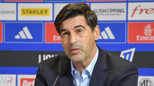 "Je dois faire attention désormais" : après 9 mois de suspension, Paulo Fonseca fera son retour sur le banc de l’OL à Lorient "Je dois faire attention désormais" : après 9 mois de suspension, Paulo Fonseca fera son retour sur le banc de l’OL à Lorient