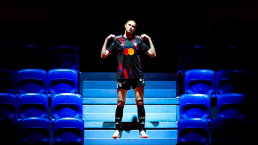 OL Lyonnes dévoile un maillot historique pour la suite de la Ligue des Champions OL Lyonnes dévoile un maillot historique pour la suite de la Ligue des Champions