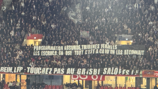 "Touchez pas au grisbi, salopes !": les supporters de l&rsquo;OL en col&egrave;re
