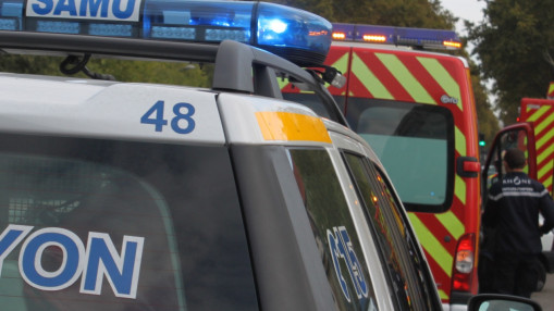 Villefranche-sur-Saône : deux adolescents meurent dans une collision entre un scooter et un engin de chantier Villefranche-sur-Saône : deux adolescents meurent dans une collision entre un scooter et un engin de chantier