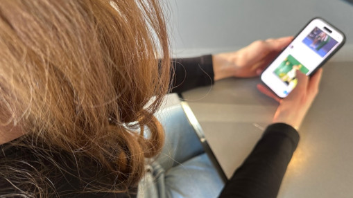 T&eacute;l&eacute;phones portables interdits dans les lyc&eacute;es : la R&eacute;gion Auvergne-Rh&ocirc;ne-Alpes lance une exp&eacute;rimentation d&egrave;s 2026