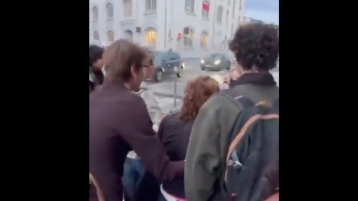 Lyon : un militant nationaliste en &eacute;tat de mort c&eacute;r&eacute;brale apr&egrave;s une rixe avec l'ultra-gauche en marge d'une conf&eacute;rence de Rima Hassan