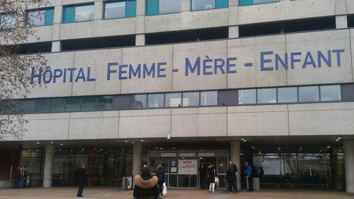 Pr&egrave;s de Lyon : l'hopital Femme M&egrave;re Enfant &eacute;vacu&eacute; d'urgence apr&egrave;s une alerte incendie