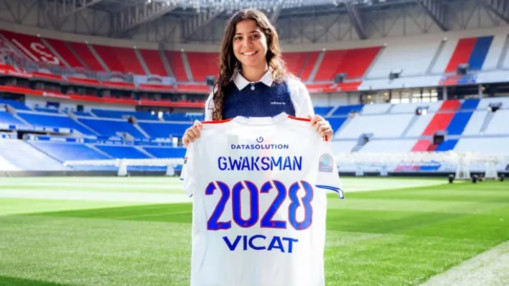 A 16 ans, l'un des grands espoirs du football mondial rejoint OL Lyonnes