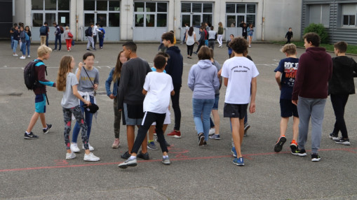 Trois personnels d'un collège blessés lors d'une bagarre entre adolescentes : les cours annulés à Paul-Vallon Trois personnels d'un collège blessés lors d'une bagarre entre adolescentes : les cours annulés à Paul-Vallon
