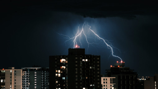 Orages &agrave; Lyon et dans le Rh&ocirc;ne : alerte m&eacute;t&eacute;o et vigilance jaune activ&eacute;e ce dimanche