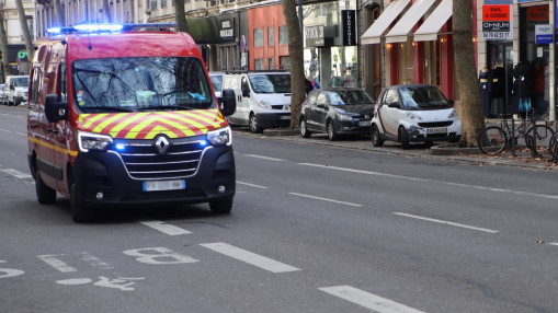 Lyon : un enfant de 4 ans gri&egrave;vement bless&eacute; apr&egrave;s avoir &eacute;t&eacute; renvers&eacute; rue Marietton