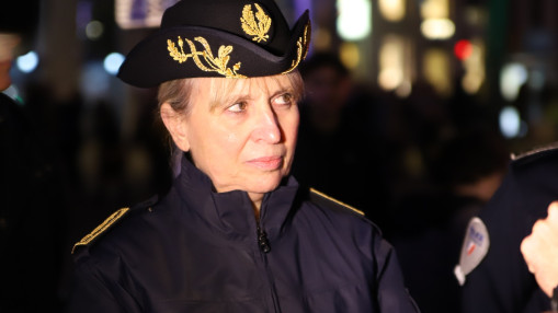 Rh&ocirc;ne : la pr&eacute;f&egrave;te salue le "sang-froid" des policiers apr&egrave;s des tirs lors d&rsquo;un refus d&rsquo;obtemp&eacute;rer
