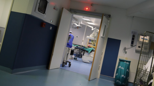 Il voulait "tuer un m&eacute;decin" : un interne agress&eacute; au couteau aux urgences de l'h&ocirc;pital Lyon Sud