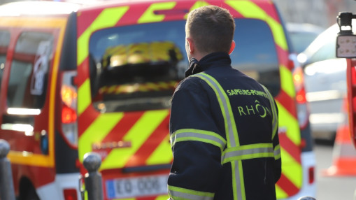 Fuite d&rsquo;acide nitrique pr&egrave;s de Lyon : une personne hospitalis&eacute;e, le site s&eacute;curis&eacute;