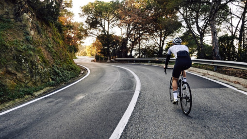 Toutes les routes m&egrave;nent &agrave; Poleymieux, sauf pour les cyclistes : un arr&ecirc;t&eacute; de la maire fait pol&eacute;mique