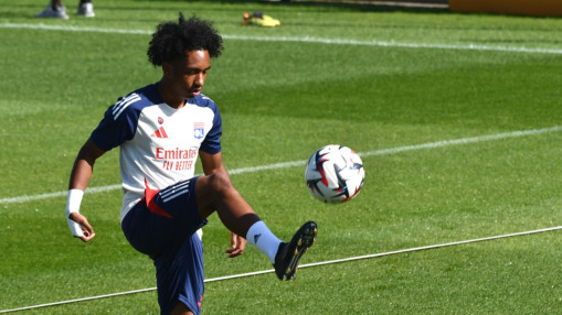 "Le secteur médical a encore des doutes" : Malick Fofana sera-t-il prêt pour le début de saison de l'OL ? "Le secteur médical a encore des doutes" : Malick Fofana sera-t-il prêt pour le début de saison de l'OL ?