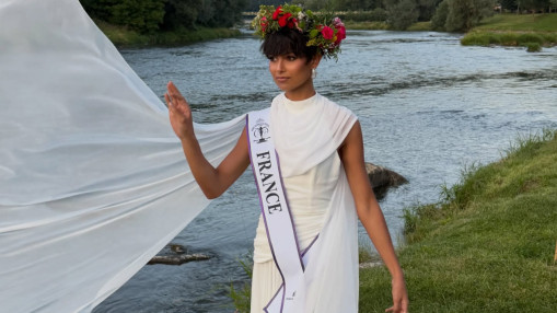 Cette créatrice lyonnaise imagine une robe pour Ève Gilles à l’occasion d’un concours prestigieux Cette créatrice lyonnaise imagine une robe pour Ève Gilles à l’occasion d’un concours prestigieux