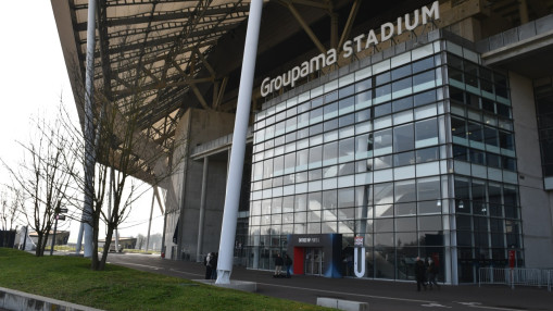 Adolescent lynch&eacute; devant le Groupama Stadium : la piste d'un fight organis&eacute; entre supporters 
